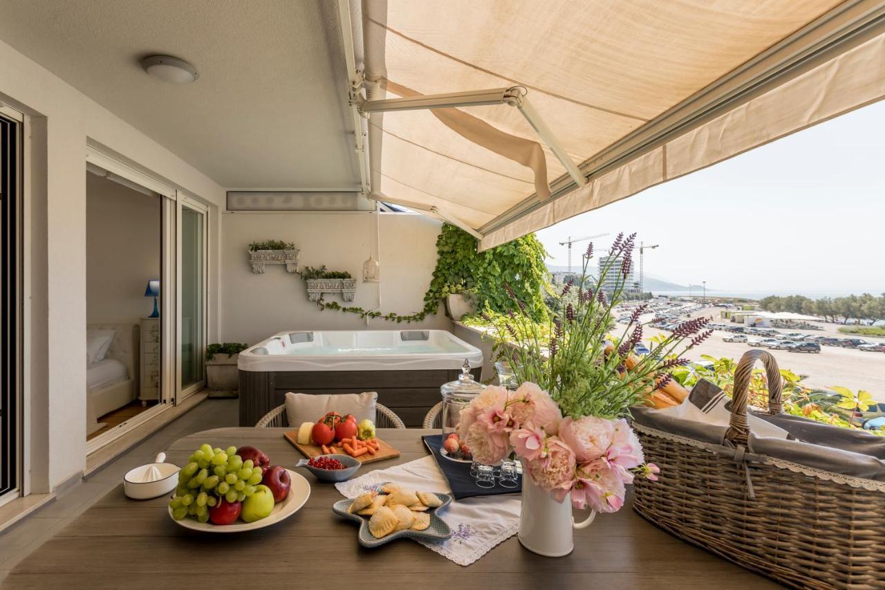 Velebis Superior Apartment - Luxurious One-Room Apartment With Jacuzzi - Prestigious Location By The Sea In The New City Center Of Znjan - Panoramic View Of The Sea And Islands - Free Garage Parking - Buralux Properties سبليت المظهر الخارجي الصورة