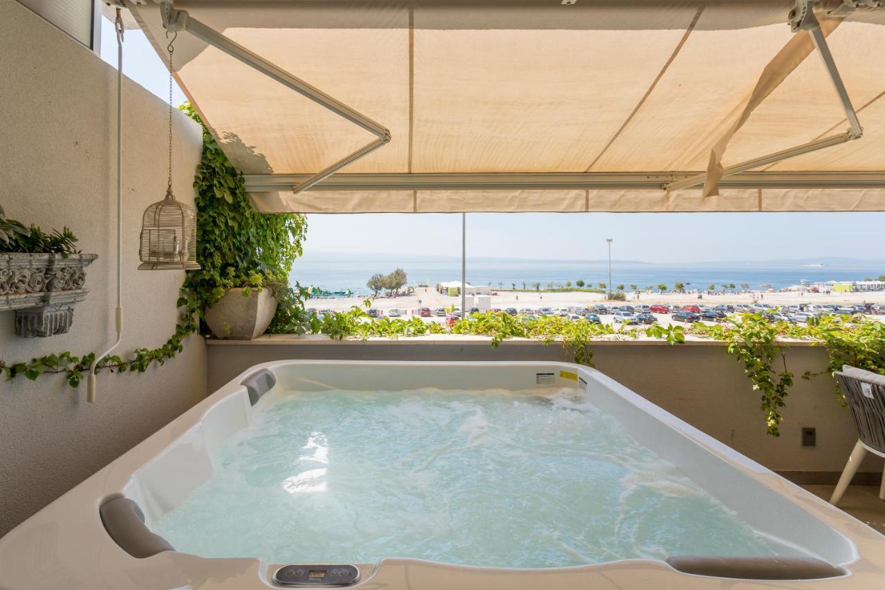 Velebis Superior Apartment - Luxurious One-Room Apartment With Jacuzzi - Prestigious Location By The Sea In The New City Center Of Znjan - Panoramic View Of The Sea And Islands - Free Garage Parking - Buralux Properties سبليت المظهر الخارجي الصورة